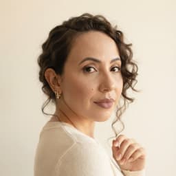 A profile image of Stéffany Lopes | Gestão de Vida e de Negócios